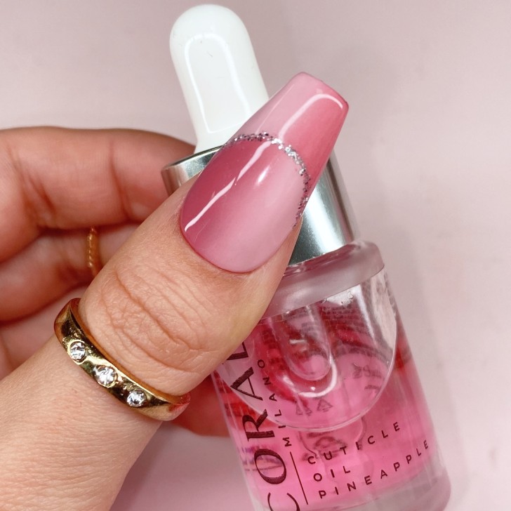 Pineapple fragrance cuticle oil